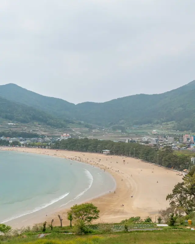장마철 무거운 몸과 관절 뻐근함 관리