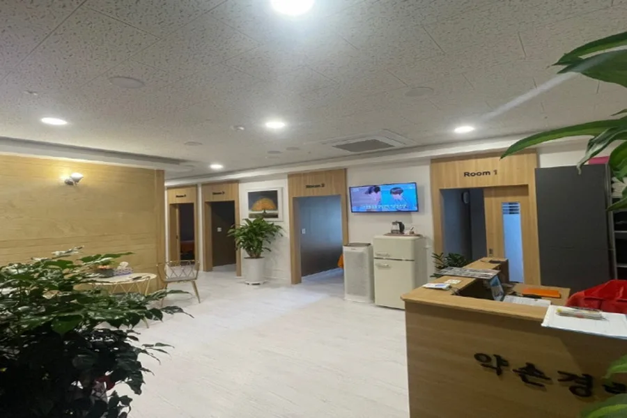 부천시 소사구 옥길동 약손경락풋샵 내부 인테리어 · 아로마 마사지샵
