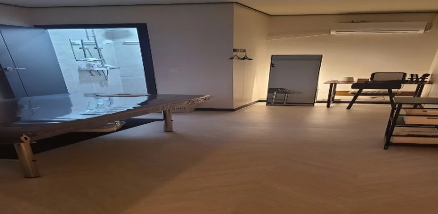 충주시 칠금동 킹스맨 대기 공간 · 스웨디시 마사지샵