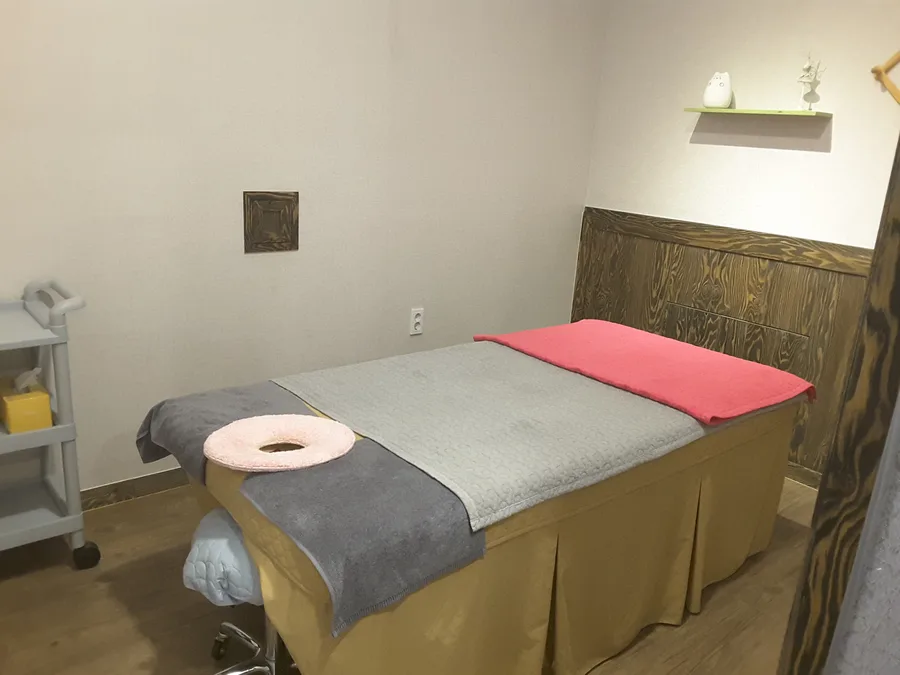 구미시 사곡동 황후힐링숲 대기 공간 · 아로마 마사지샵