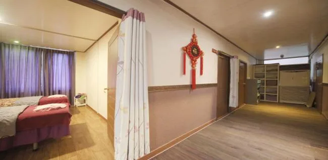 김해시 삼계동 휴안아로마 이용 시설 · 아로마 마사지샵