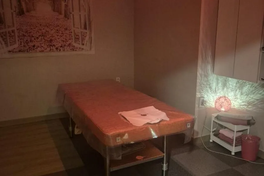 화성시 만세구 하길리 시원마사지 이용 시설 · 스웨디시 마사지샵