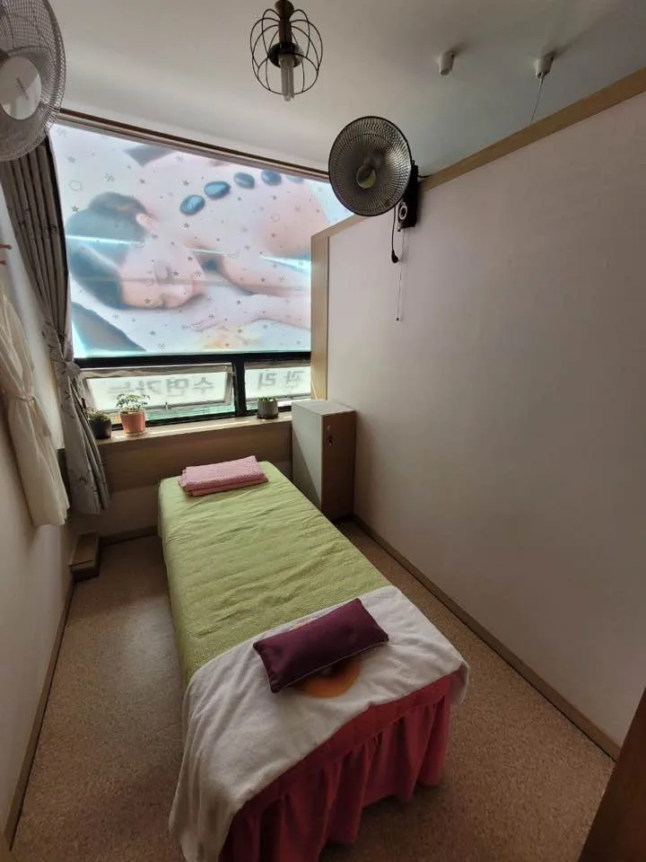 군산시 수송동 명품아로마피부 대표 전경 · 아로마 마사지샵
