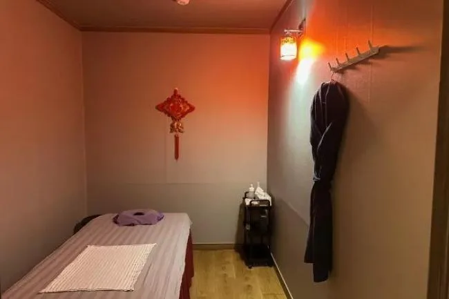 군산시 오식도동 ok아로마 이용 시설 · 스웨디시 마사지샵