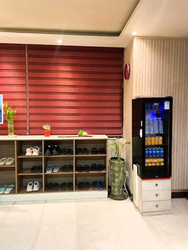 제주시 일도일동 레드황실아로마 이용 시설 · 스웨디시 마사지샵