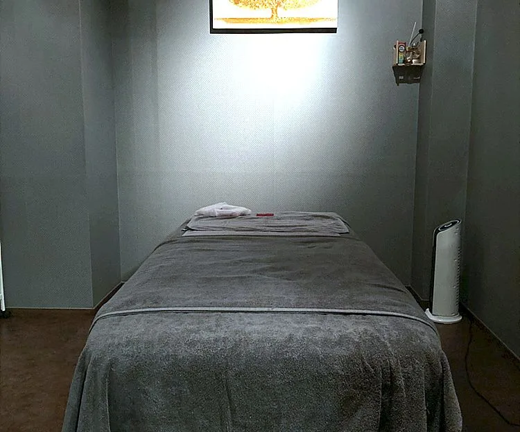 제주시 연동 투썸아로마 내부 인테리어 · 스웨디시 마사지샵