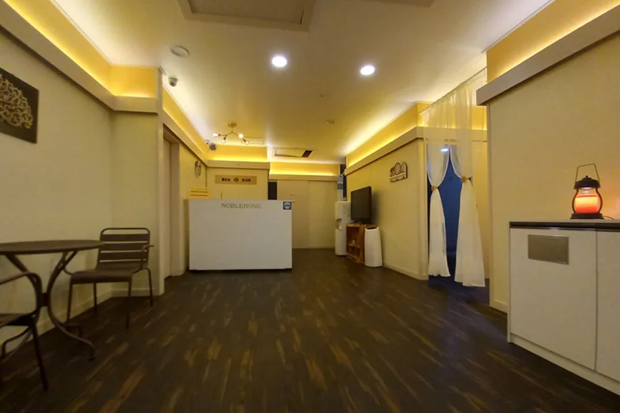 성남시 중원구 성남동 골드손마사지 대표 전경 · 스웨디시 마사지샵