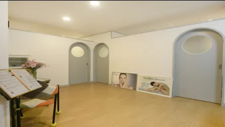 역삼동 뷰티라인업 · 피부관리 마사지샵