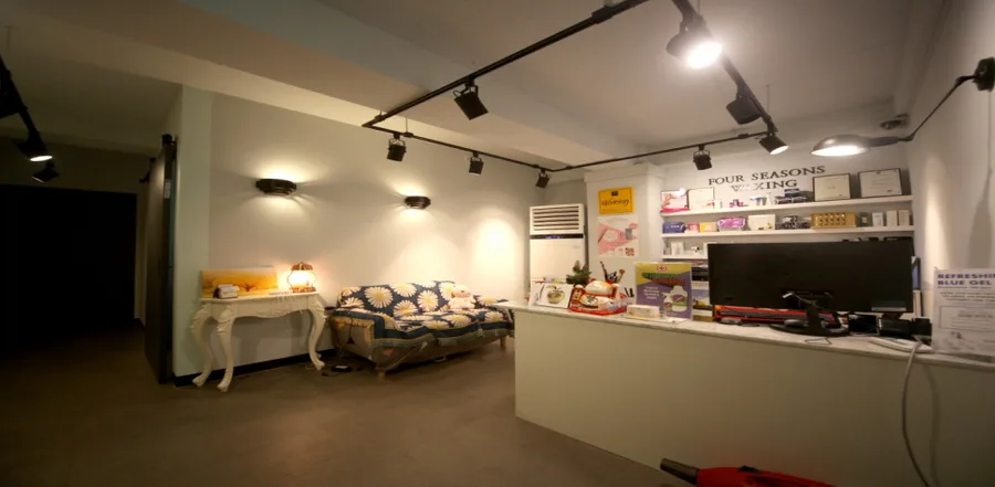 강남구 역삼동 포시즌 대표 전경 · 피부관리 마사지샵
